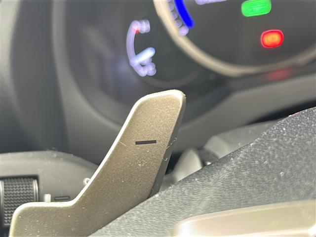 IS IS300h 禁煙車 レーダークルーズコントロール クリアランスソナー 純正ナビ BSM シートヒーター ステアリングヒーター フルセグTV パドルシフト GPSレーダー LEDライト オートハイビーム(24枚目)