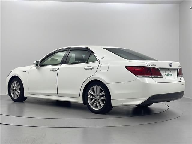 クラウンハイブリッド アスリートS 禁煙車 フルセグTV ETC 純正17インチアルミ 社外フロアマット HIDヘッドライト オートライト フォグランプ パワーシート ステアリングヒーター クルーズコントロール プッシュスタート(19枚目)