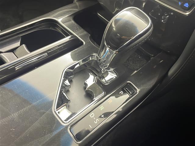 クラウンハイブリッド アスリートS 禁煙車 フルセグTV ETC 純正17インチアルミ 社外フロアマット HIDヘッドライト オートライト フォグランプ パワーシート ステアリングヒーター クルーズコントロール プッシュスタート(25枚目)