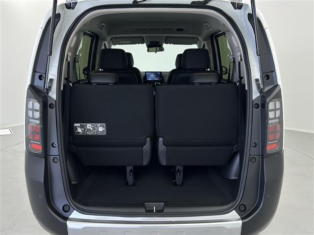 フリード e:HEVクロスター 登録済未使用車/車線逸脱抑制機能/ACC/メーカーOPナビ/バックカメラ/フルセグ/両側パワースライドドア/ハーフレザーシート/シートヒーター/LEDヘッドライト/純正15インチAW/ワイパーデアイサ(16枚目)