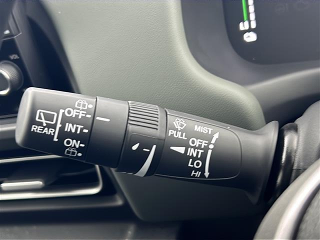 フリード e:HEVクロスター 登録済未使用車/車線逸脱抑制機能/ACC/メーカーOPナビ/バックカメラ/フルセグ/両側パワースライドドア/ハーフレザーシート/シートヒーター/LEDヘッドライト/純正15インチAW/ワイパーデアイサ(21枚目)