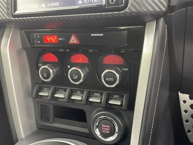 ８６ ＧＴ　禁煙車／クルーズコントロール／リアスポイラー／純正７型ナビ／バックカメラ／ワンセグＴＶ／ＥＴＣ／ドライブレコーダー／ＬＥＤヘッドライト／ＬＥＤフォグライト／スマートキー／スペアキー／純正１７インチＡＷ（5枚目）