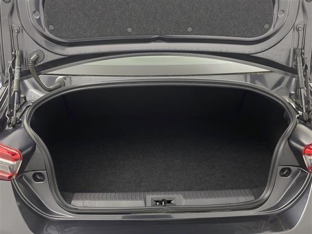 ８６ ＧＴ　禁煙車／クルーズコントロール／リアスポイラー／純正７型ナビ／バックカメラ／ワンセグＴＶ／ＥＴＣ／ドライブレコーダー／ＬＥＤヘッドライト／ＬＥＤフォグライト／スマートキー／スペアキー／純正１７インチＡＷ（15枚目）