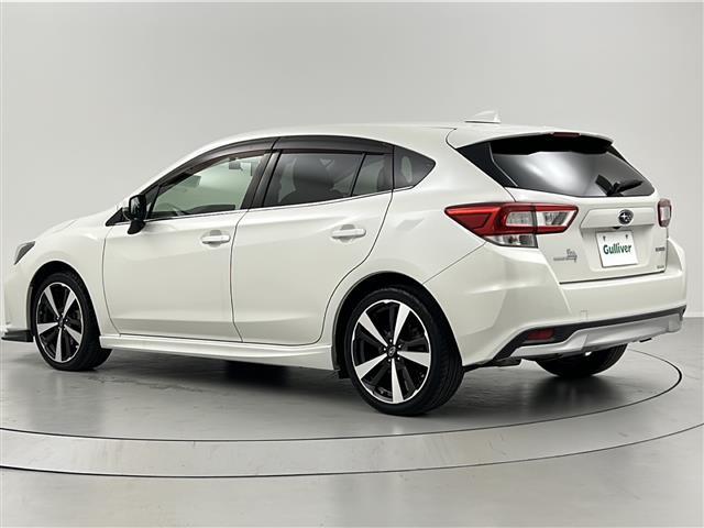 インプレッサスポーツ 2.0i-Sアイサイト 禁煙車/純正8型ナビ/STIフロントエアロ/バックカメラ/ETC/フルセグ/衝突軽減/前席パワーシート/レーダークルーズコントロール/パドルシフト/スマートキー/オートライト/オートエアコン(19枚目)