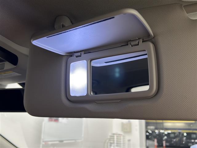 インプレッサスポーツ 2.0i-Sアイサイト 禁煙車/純正8型ナビ/STIフロントエアロ/バックカメラ/ETC/フルセグ/衝突軽減/前席パワーシート/レーダークルーズコントロール/パドルシフト/スマートキー/オートライト/オートエアコン(30枚目)