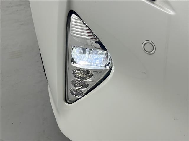 プリウス Sセーフティプラス 禁煙車 純正7型ナビ フルセグTV BT レーダークルーズコントロール バックカメラ オートハイビーム クリアランスソナー ビルトインETC LEDライト ステアリングリモコン フォグライト(38枚目)