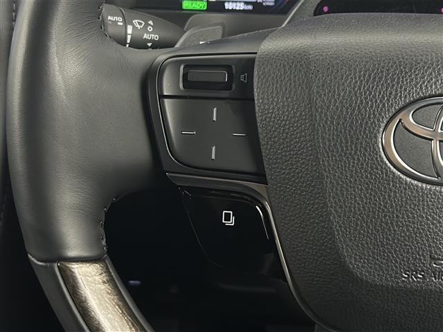 アルファードハイブリッド エグゼクティブラウンジ 禁煙車/純正14型ナビ/ツインムーンルーフ/後席モニター/チームメイト/ユニバーサルステップ/全周囲カメラ/デジタルインナーミラー/DVD再生/全席温冷シート/全席パワーシート/本革シート/ドラレコ(26枚目)