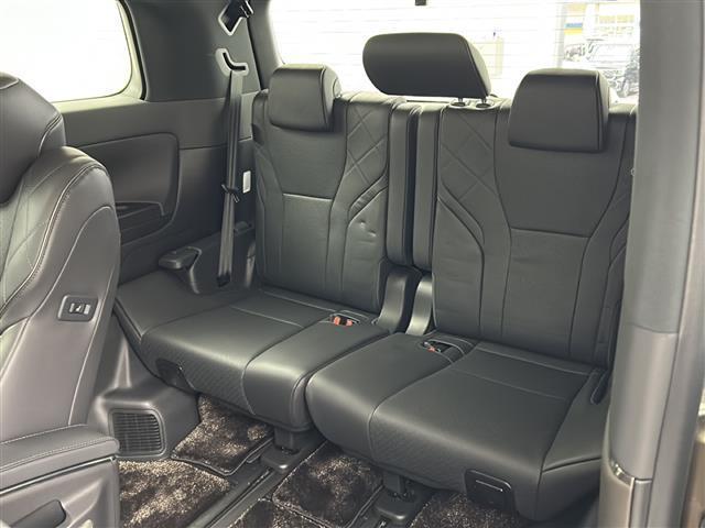 アルファードハイブリッド エグゼクティブラウンジ 禁煙車/純正14型ナビ/ツインムーンルーフ/後席モニター/チームメイト/ユニバーサルステップ/全周囲カメラ/デジタルインナーミラー/DVD再生/全席温冷シート/全席パワーシート/本革シート/ドラレコ(35枚目)