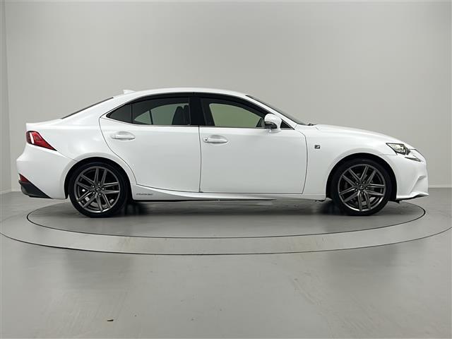 IS IS300h Fスポーツ 禁車車 レーダークルーズコントロール シートヒーター バックカメラ パドルシフト ETC 純正ナビ フルセグTV フォグランプ ステアリングリモコン パワーシート LEDライト(38枚目)