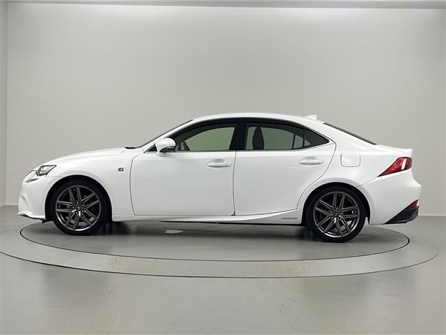 IS IS300h Fスポーツ 禁車車 レーダークルーズコントロール シートヒーター バックカメラ パドルシフト ETC 純正ナビ フルセグTV フォグランプ ステアリングリモコン パワーシート LEDライト(39枚目)