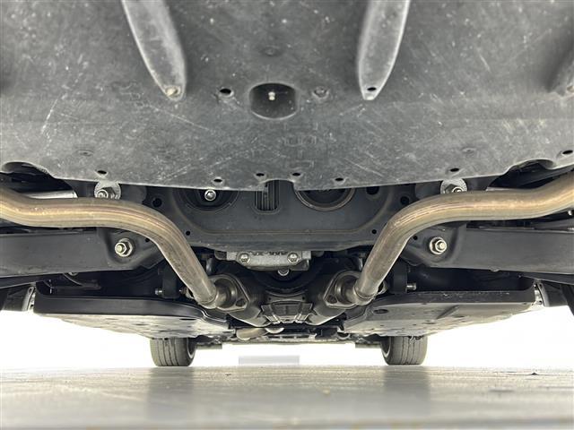 IS IS300h Fスポーツ 禁車車 レーダークルーズコントロール シートヒーター バックカメラ パドルシフト ETC 純正ナビ フルセグTV フォグランプ ステアリングリモコン パワーシート LEDライト(43枚目)