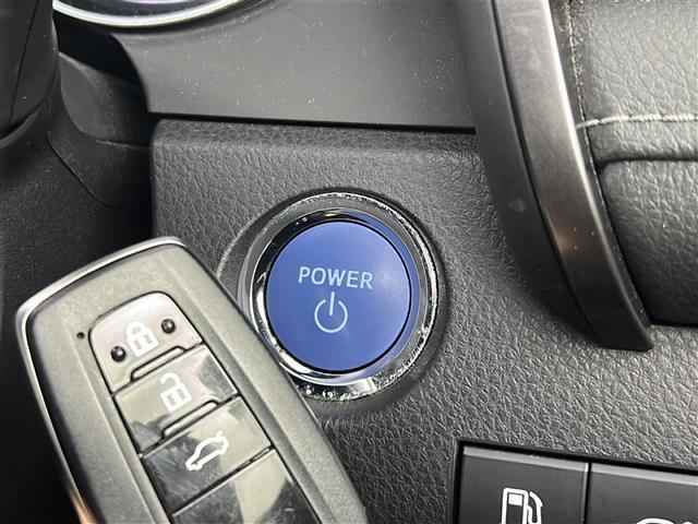 カムリ WS 禁煙車/純正ナビ/衝突軽減/レーダクルーズ/ETC/フルセグ/ハーフレザーシート/前席パワーシート/パドルシフト/オートマチックハイビーム/オートライト/オートエアコン/純正18インチアルミ(7枚目)