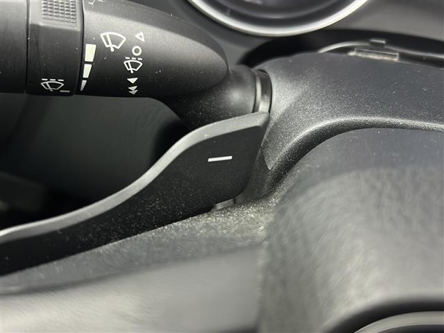 カムリ WS 禁煙車/純正ナビ/衝突軽減/レーダクルーズ/ETC/フルセグ/ハーフレザーシート/前席パワーシート/パドルシフト/オートマチックハイビーム/オートライト/オートエアコン/純正18インチアルミ(11枚目)