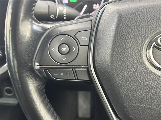 カムリ WS 禁煙車/純正ナビ/衝突軽減/レーダクルーズ/ETC/フルセグ/ハーフレザーシート/前席パワーシート/パドルシフト/オートマチックハイビーム/オートライト/オートエアコン/純正18インチアルミ(25枚目)