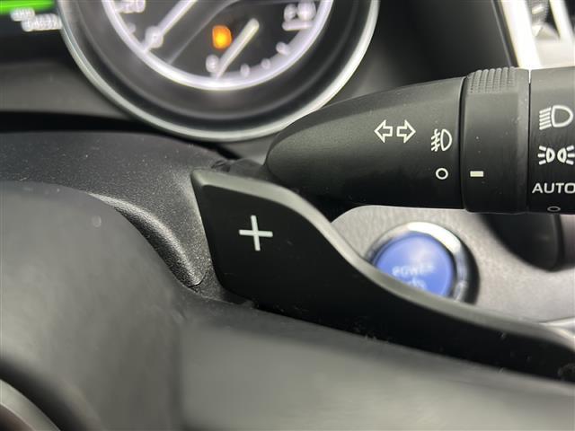 カムリ WS 禁煙車/純正ナビ/衝突軽減/レーダクルーズ/ETC/フルセグ/ハーフレザーシート/前席パワーシート/パドルシフト/オートマチックハイビーム/オートライト/オートエアコン/純正18インチアルミ(28枚目)