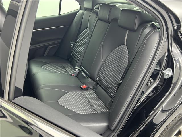 カムリ WS 禁煙車/純正ナビ/衝突軽減/レーダクルーズ/ETC/フルセグ/ハーフレザーシート/前席パワーシート/パドルシフト/オートマチックハイビーム/オートライト/オートエアコン/純正18インチアルミ(32枚目)