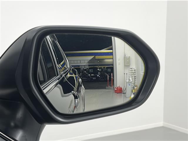 カムリ WS 禁煙車/純正ナビ/衝突軽減/レーダクルーズ/ETC/フルセグ/ハーフレザーシート/前席パワーシート/パドルシフト/オートマチックハイビーム/オートライト/オートエアコン/純正18インチアルミ(39枚目)