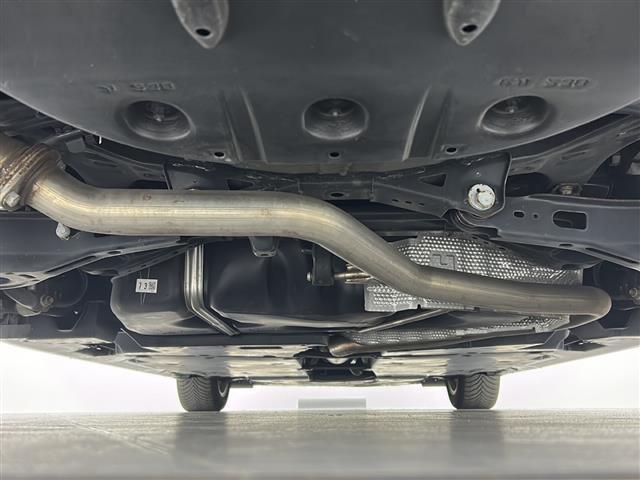 カムリ WS 禁煙車/純正ナビ/衝突軽減/レーダクルーズ/ETC/フルセグ/ハーフレザーシート/前席パワーシート/パドルシフト/オートマチックハイビーム/オートライト/オートエアコン/純正18インチアルミ(43枚目)