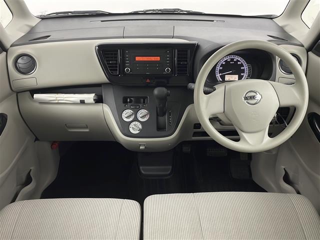 禁煙車　４ＷＤ　横滑り防止システム　衝突被害軽減システム　コーナーセンサー（前後）　シートヒーター（Ｄ席）　ホイール付スタットレスタイヤ積載　スペアキー　リモコンキー　純正フロアマット　ドアバイザー