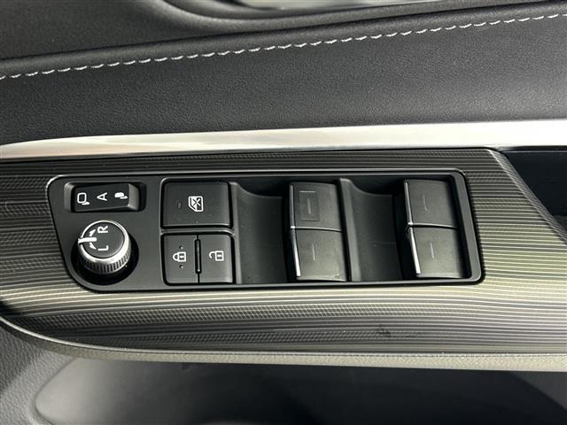 ハリアー Ｚ　ワンオーナー／禁煙車／ＪＢＬ／全周囲カメラ／パノラマルーフ／モデリスタエアロ／ＡＣＣ／トヨタセーフティーセンス／ドライブレコーダー／Ｂｌｕｅｔｏｏｔｈ／ＥＴＣ／デジタルインナーミラー／フルセグ（31枚目）