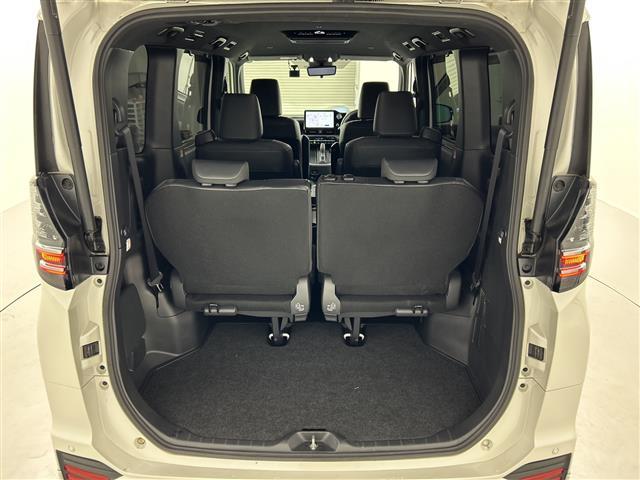 ヴォクシー ハイブリッドS-Z 禁煙車 全周囲M TRDエアロ 快適利便パッケージ 純正13.2インチフリップダウンモニター 純正10.5インチナビ 衝突軽減 両側パワスラ ACC 4WD スペアキー BSM シートヒーター ETC(15枚目)