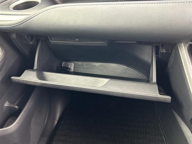 ヴォクシー ハイブリッドS-Z 禁煙車 全周囲M TRDエアロ 快適利便パッケージ 純正13.2インチフリップダウンモニター 純正10.5インチナビ 衝突軽減 両側パワスラ ACC 4WD スペアキー BSM シートヒーター ETC(27枚目)