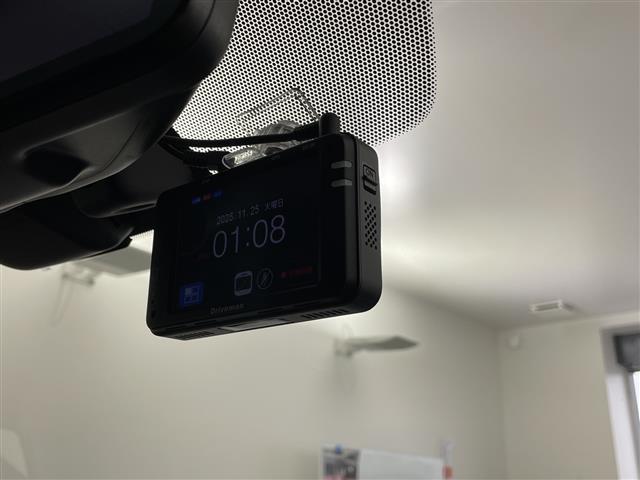 ガラスコーティング、ナビゲーション、ＥＴＣなど、その他のパーツの取り付けお見積もりのご相談も承っております！！クルマのこと何でもお任せください！