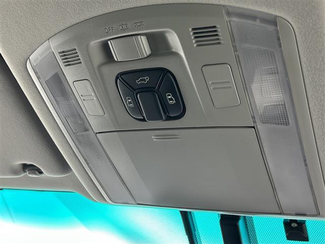ヴェルファイア ２．４Ｚ　ゴールデンアイズ　禁煙車／スマートキー／スペアキー／クルーズコントロール／純正ナビ／Ｂｌｕｅｔｏｏｔｈ／フルセグ／純正フリップダウンモニター／電動リアゲート／フロアマット／ハーフレザーシート／ＥＴＣ／コーナーセンサー（11枚目）