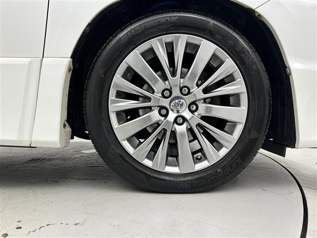 ヴェルファイア ２．４Ｚ　ゴールデンアイズ　禁煙車／スマートキー／スペアキー／クルーズコントロール／純正ナビ／Ｂｌｕｅｔｏｏｔｈ／フルセグ／純正フリップダウンモニター／電動リアゲート／フロアマット／ハーフレザーシート／ＥＴＣ／コーナーセンサー（16枚目）