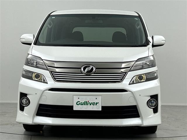 ヴェルファイア ２．４Ｚ　ゴールデンアイズ　禁煙車／スマートキー／スペアキー／クルーズコントロール／純正ナビ／Ｂｌｕｅｔｏｏｔｈ／フルセグ／純正フリップダウンモニター／電動リアゲート／フロアマット／ハーフレザーシート／ＥＴＣ／コーナーセンサー（17枚目）