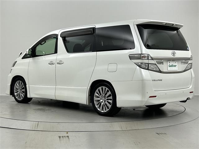 ヴェルファイア ２．４Ｚ　ゴールデンアイズ　禁煙車／スマートキー／スペアキー／クルーズコントロール／純正ナビ／Ｂｌｕｅｔｏｏｔｈ／フルセグ／純正フリップダウンモニター／電動リアゲート／フロアマット／ハーフレザーシート／ＥＴＣ／コーナーセンサー（19枚目）