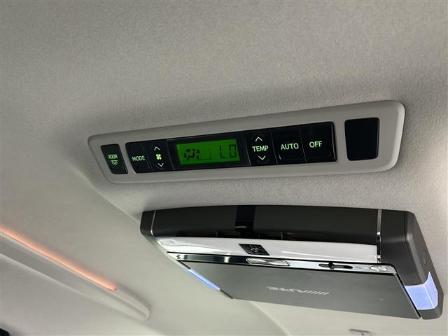 ヴェルファイア ２．４Ｚ　ゴールデンアイズ　禁煙車／スマートキー／スペアキー／クルーズコントロール／純正ナビ／Ｂｌｕｅｔｏｏｔｈ／フルセグ／純正フリップダウンモニター／電動リアゲート／フロアマット／ハーフレザーシート／ＥＴＣ／コーナーセンサー（24枚目）