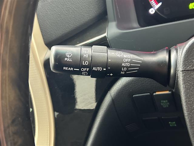 ヴェルファイア ２．４Ｚ　ゴールデンアイズ　禁煙車／スマートキー／スペアキー／クルーズコントロール／純正ナビ／Ｂｌｕｅｔｏｏｔｈ／フルセグ／純正フリップダウンモニター／電動リアゲート／フロアマット／ハーフレザーシート／ＥＴＣ／コーナーセンサー（28枚目）