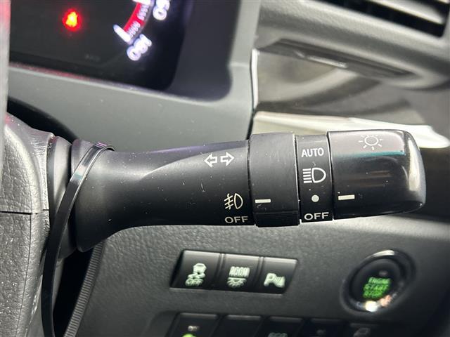 ヴェルファイア ２．４Ｚ　ゴールデンアイズ　禁煙車／スマートキー／スペアキー／クルーズコントロール／純正ナビ／Ｂｌｕｅｔｏｏｔｈ／フルセグ／純正フリップダウンモニター／電動リアゲート／フロアマット／ハーフレザーシート／ＥＴＣ／コーナーセンサー（29枚目）