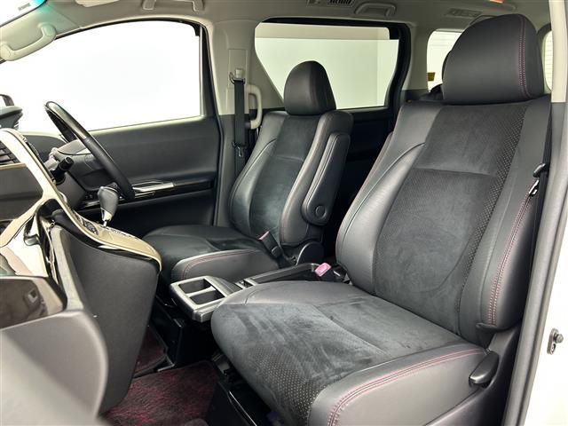 ヴェルファイア ２．４Ｚ　ゴールデンアイズ　禁煙車／スマートキー／スペアキー／クルーズコントロール／純正ナビ／Ｂｌｕｅｔｏｏｔｈ／フルセグ／純正フリップダウンモニター／電動リアゲート／フロアマット／ハーフレザーシート／ＥＴＣ／コーナーセンサー（32枚目）