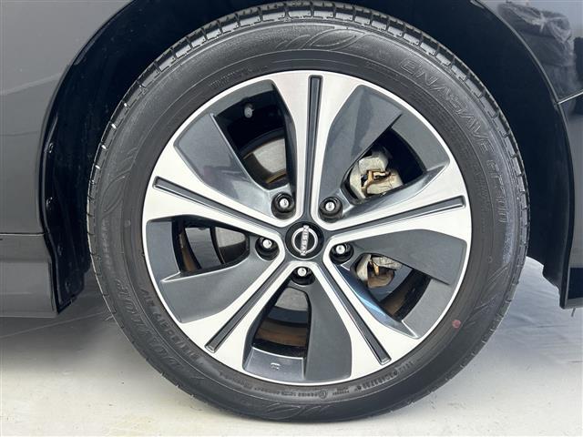 リーフ Ｘ　Ｖセレクション　禁煙車　アラウンドビューモニター　プロパイロット　デジタルミラー　ステアリングヒーター　シートヒーター　ＢＳＭ　クリアランスソナー　コネクティッドナビ　ＨＤＭＩ　オートハイビーム　ドライブレコーダー（16枚目）