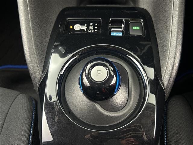 リーフ Ｘ　Ｖセレクション　禁煙車　アラウンドビューモニター　プロパイロット　デジタルミラー　ステアリングヒーター　シートヒーター　ＢＳＭ　クリアランスソナー　コネクティッドナビ　ＨＤＭＩ　オートハイビーム　ドライブレコーダー（27枚目）