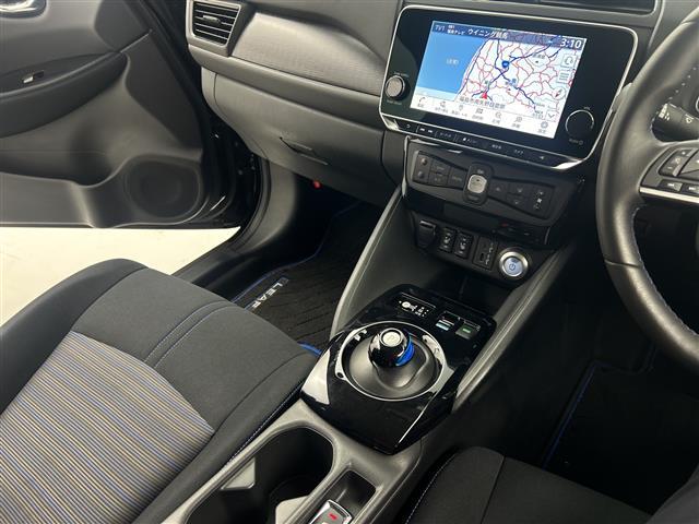 リーフ Ｘ　Ｖセレクション　禁煙車　アラウンドビューモニター　プロパイロット　デジタルミラー　ステアリングヒーター　シートヒーター　ＢＳＭ　クリアランスソナー　コネクティッドナビ　ＨＤＭＩ　オートハイビーム　ドライブレコーダー（28枚目）