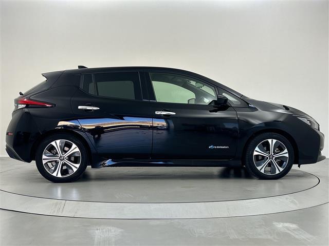 リーフ Ｘ　Ｖセレクション　禁煙車　アラウンドビューモニター　プロパイロット　デジタルミラー　ステアリングヒーター　シートヒーター　ＢＳＭ　クリアランスソナー　コネクティッドナビ　ＨＤＭＩ　オートハイビーム　ドライブレコーダー（36枚目）