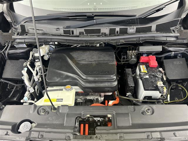 リーフ Ｘ　Ｖセレクション　禁煙車　アラウンドビューモニター　プロパイロット　デジタルミラー　ステアリングヒーター　シートヒーター　ＢＳＭ　クリアランスソナー　コネクティッドナビ　ＨＤＭＩ　オートハイビーム　ドライブレコーダー（42枚目）