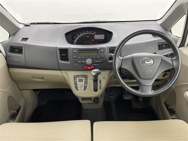 ムーヴ Ｘ　禁煙車　ワンオーナー　社外ドライブレコーダー付きインナーミラー　オートエアコン　純正オーディオ　ＣＤチェンジャー　ＬＥＤヘッドライト　純正１４インチアルミホイール　アイドリングストップ　電動格納ミラー（2枚目）