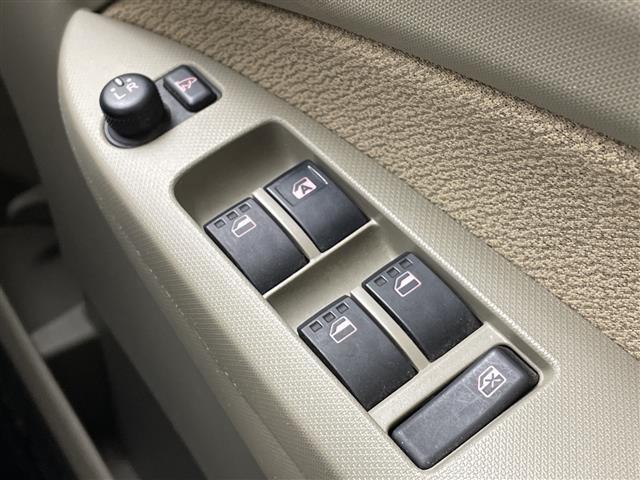 ムーヴ Ｘ　禁煙車　ワンオーナー　社外ドライブレコーダー付きインナーミラー　オートエアコン　純正オーディオ　ＣＤチェンジャー　ＬＥＤヘッドライト　純正１４インチアルミホイール　アイドリングストップ　電動格納ミラー（6枚目）