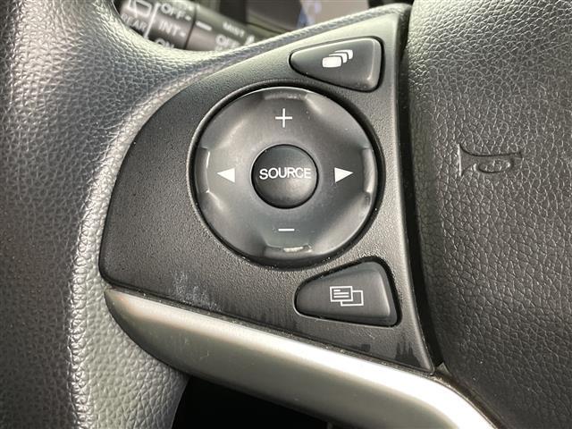 フィット １３Ｇ・Ｌ　ホンダセンシング　禁煙車　レーダークルーズコントロール　純正ナビ　フルセグＴＶ　ＵＳＢ　バックカメラ　ビルトインＥＴＣ　ドライブレコーダー　レーンアシスト　アルミ付きスタッドレス積込　ＬＥＤライト　ステアリングリモコン（7枚目）