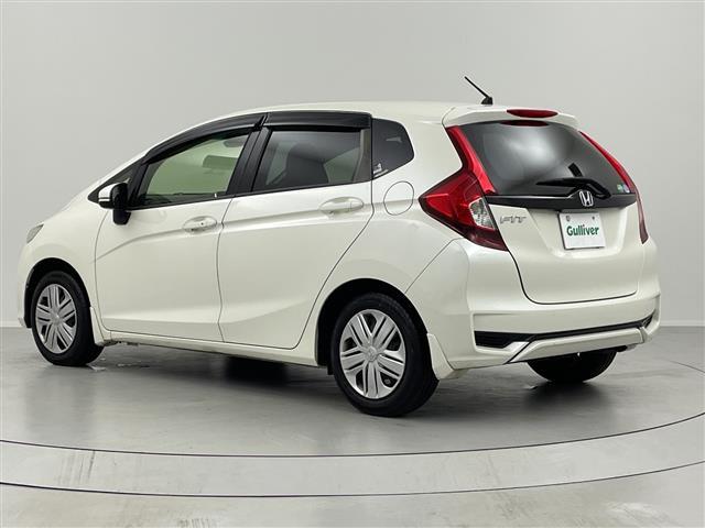 フィット １３Ｇ・Ｌ　ホンダセンシング　禁煙車　レーダークルーズコントロール　純正ナビ　フルセグＴＶ　ＵＳＢ　バックカメラ　ビルトインＥＴＣ　ドライブレコーダー　レーンアシスト　アルミ付きスタッドレス積込　ＬＥＤライト　ステアリングリモコン（19枚目）