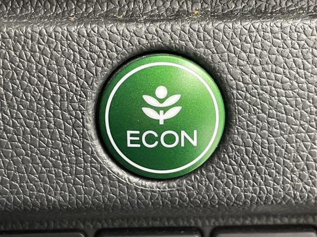 フィット １３Ｇ・Ｌ　ホンダセンシング　禁煙車　レーダークルーズコントロール　純正ナビ　フルセグＴＶ　ＵＳＢ　バックカメラ　ビルトインＥＴＣ　ドライブレコーダー　レーンアシスト　アルミ付きスタッドレス積込　ＬＥＤライト　ステアリングリモコン（32枚目）