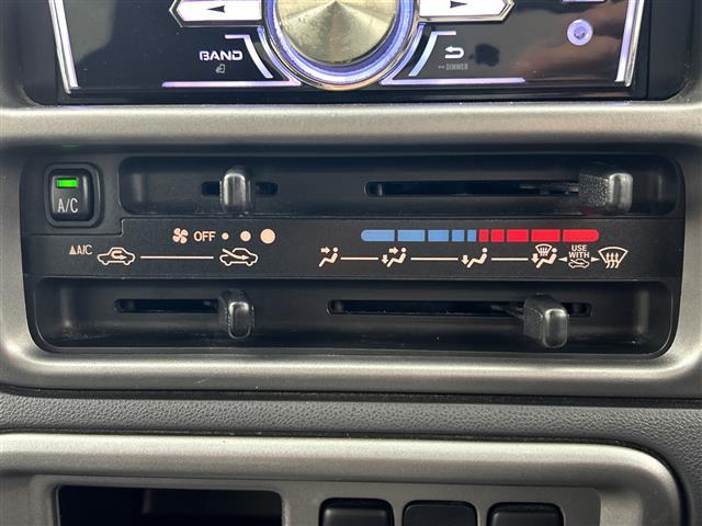 ハイゼットカーゴ デラックスリミテッド 禁煙車 4WD ハイルーフ キーレス ドアバイザー 社外アルミホイール ヘッドライトレベライザー 取扱説明書 保証書 スペアキー 両側スライドドア(4枚目)