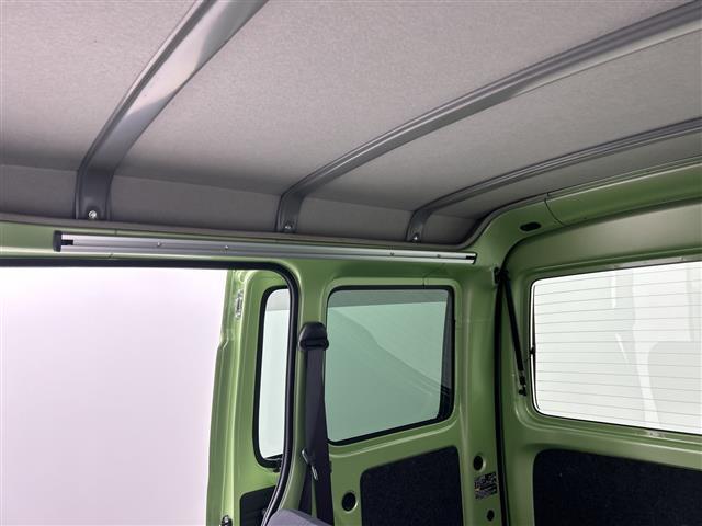 ハイゼットカーゴ デラックスリミテッド 禁煙車 4WD ハイルーフ キーレス ドアバイザー 社外アルミホイール ヘッドライトレベライザー 取扱説明書 保証書 スペアキー 両側スライドドア(32枚目)