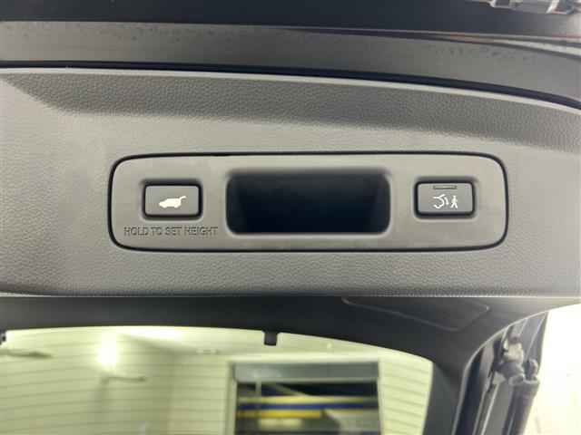 ヴェゼル e:HEV Z 禁煙車/BSM/置くだけ充電/純正ナビ/フルセグTV/電動リアゲート/バックカメラ/ハーフレザーシート/シートヒーター/パドルシフト/ETC2,0/ドライブレコーダー/LED/ホンダセンシング(6枚目)