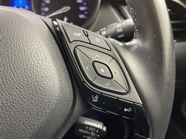 C-HR S-T LEDエディション 禁煙車/4WD/純正ナビ/エンジンスターター/バックモニター/レーダークルーズ/衝突軽減/レーンキープ/ETC/BT/フルセグテレビ/フロアマット/LEDヘッドライト/オートハイビーム/ターボ(7枚目)