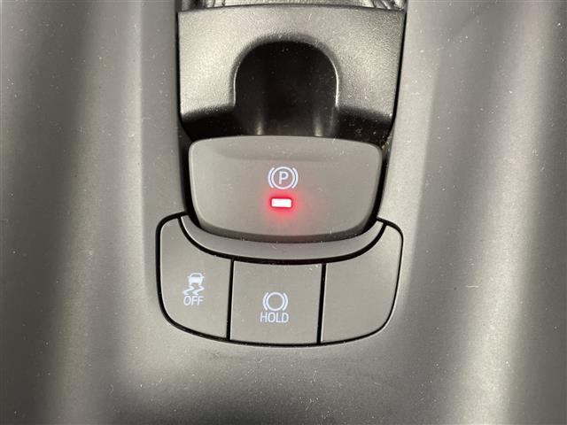 C-HR S-T LEDエディション 禁煙車/4WD/純正ナビ/エンジンスターター/バックモニター/レーダークルーズ/衝突軽減/レーンキープ/ETC/BT/フルセグテレビ/フロアマット/LEDヘッドライト/オートハイビーム/ターボ(10枚目)